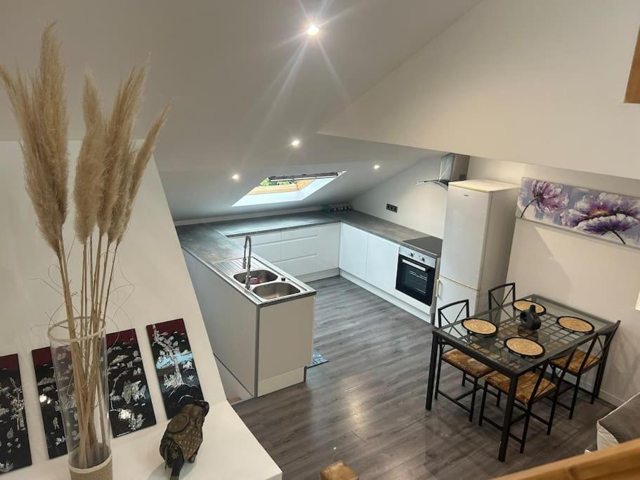 Cosy Apartment Lesquin